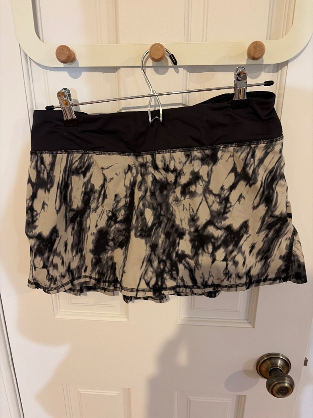 Lululemon tennis skirt w/built in shorts w/pocket